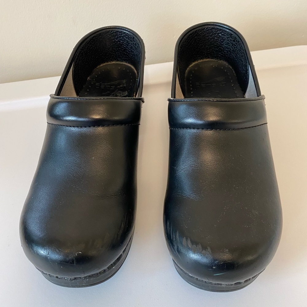Dansko Professional Clogs - Picture 4 of 11